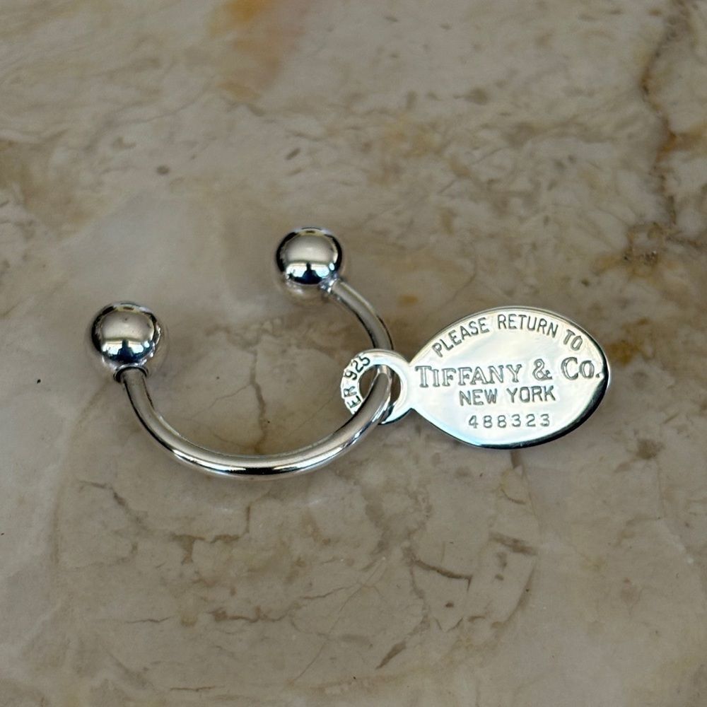 Tiffany & Co. 925 Sterling Silver Return To Tiffany Oval Tag Key Ring